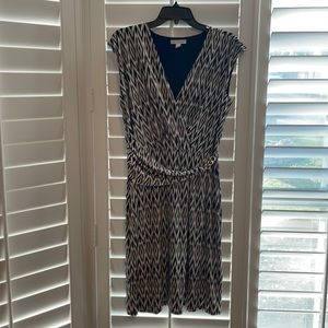 Dress Barn Navy and tan sleeveless dress, Size Medium